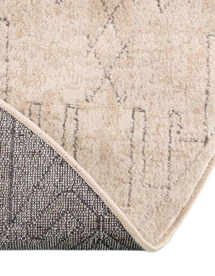 Detail image of  5' 3 x 8' Oregon Oval Rug