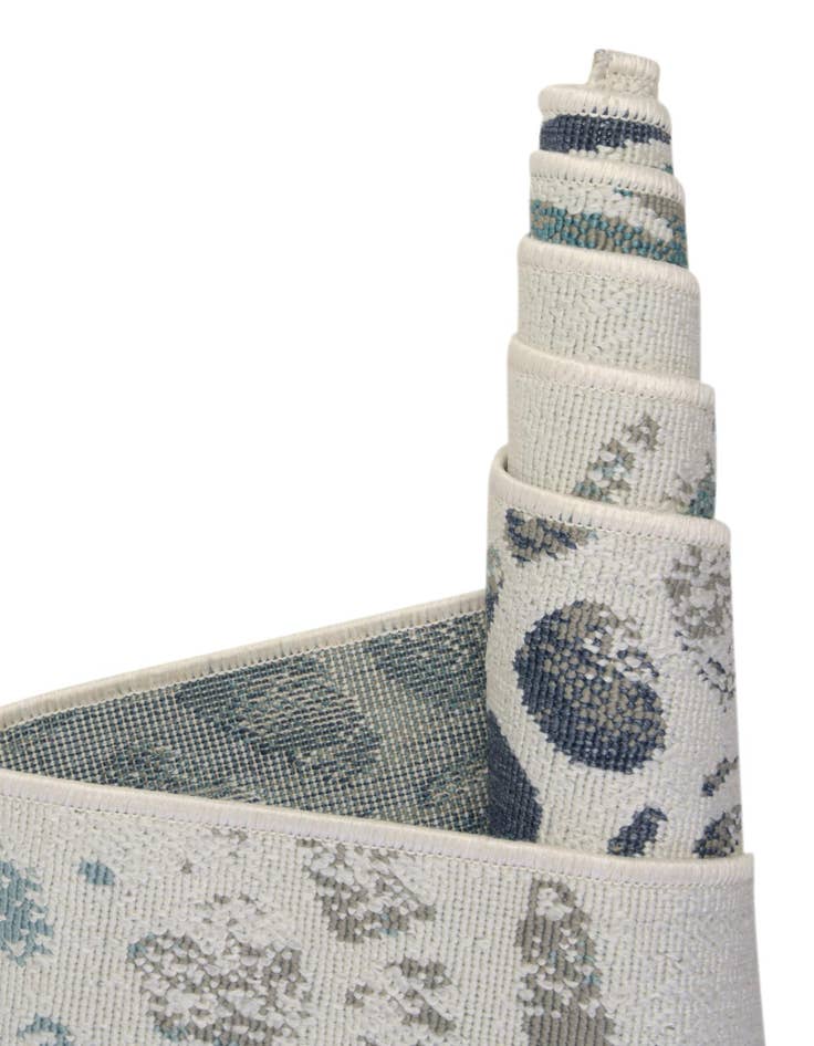 Detail image of  4' x 6'  Washable Coastal Indoor / Outdoor Oval Rug