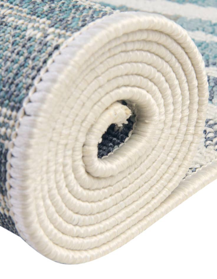 Detail image of  4' x 6'  Washable Coastal Indoor / Outdoor Oval Rug