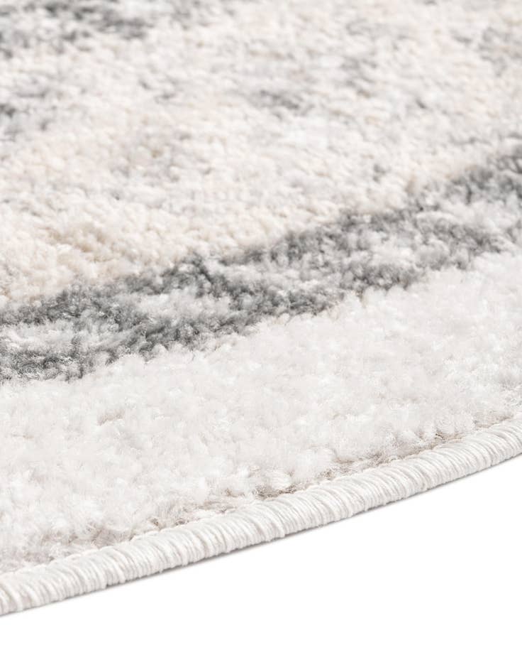 Detail image of  4' x 6' Parker Oval Rug