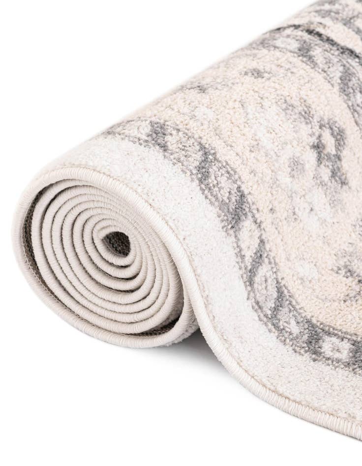 Detail image of  4' x 6' Parker Oval Rug