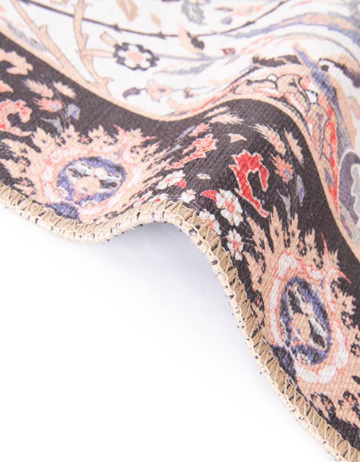 Detail image of  2' x 3' 1 Timeless Oval Rug