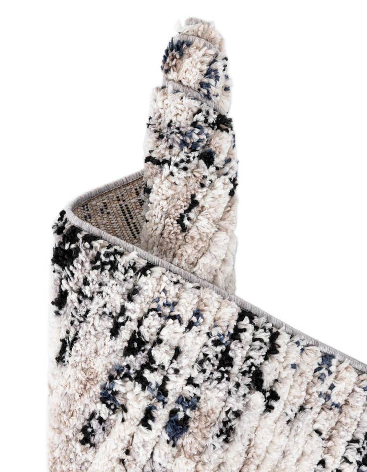 Detail image of  5' x 8' Tucson Oval Rug