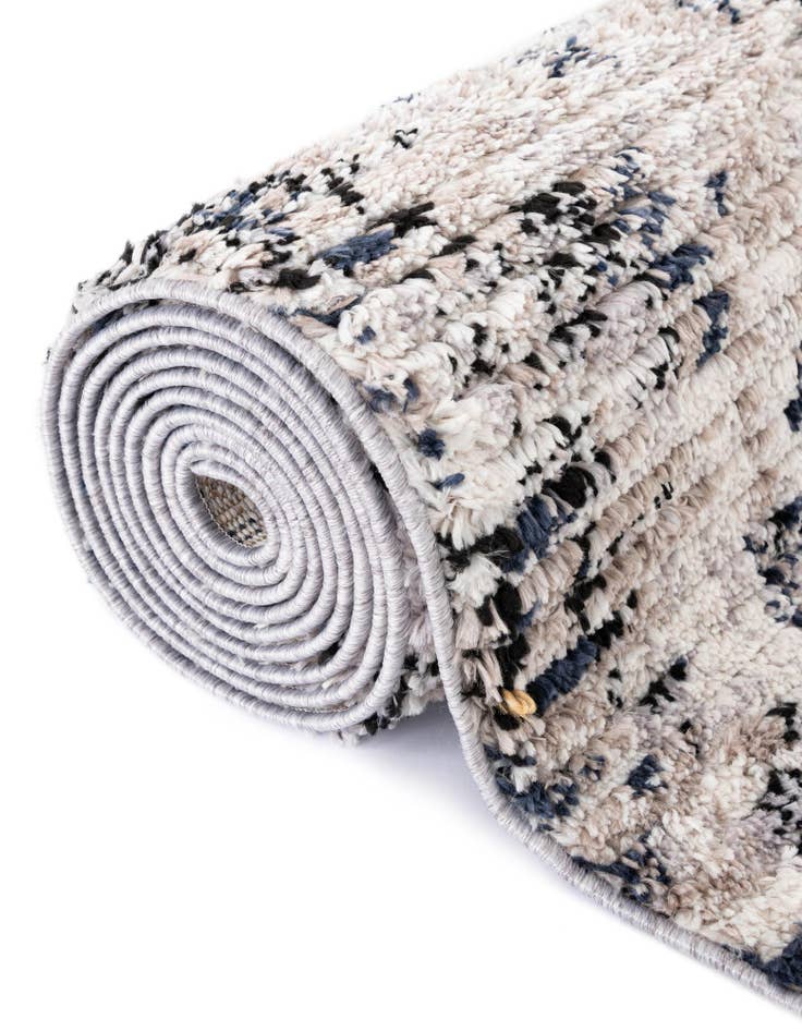 Detail image of  5' x 8' Tucson Oval Rug