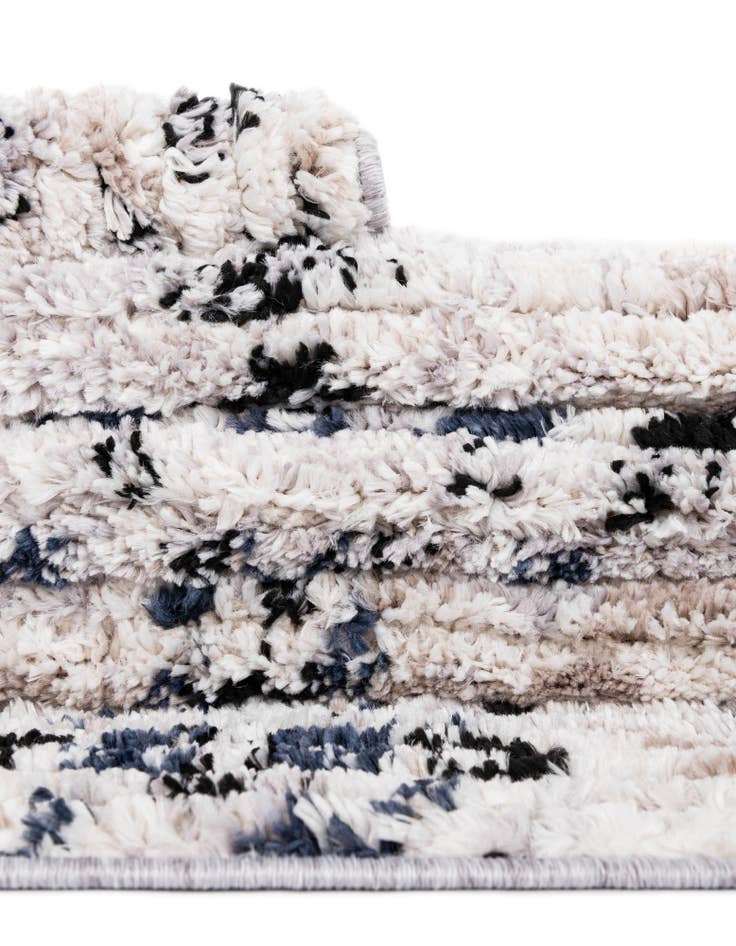 Detail image of  5' x 8' Tucson Oval Rug