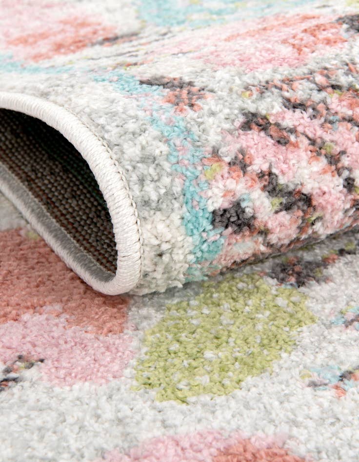 Detail image of  3' 3 x 5' 3 Flowers Whimsy Kids Oval Rug