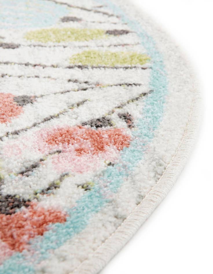Detail image of  3' 3 x 5' 3 Flowers Whimsy Kids Oval Rug
