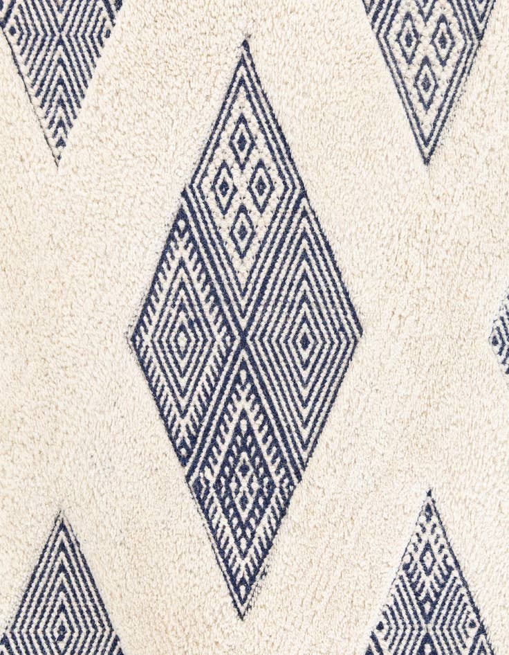 Detail image of  5' 2 x 8' 4  Hand Knotted  Rug