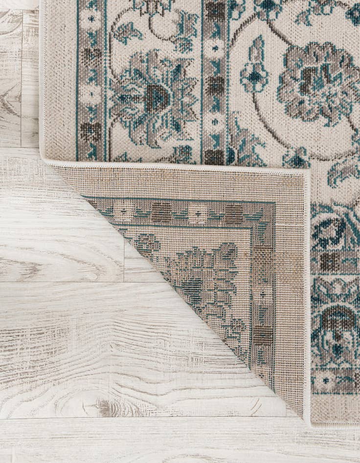 Detail image of  7' x 10' Aarhus Rug