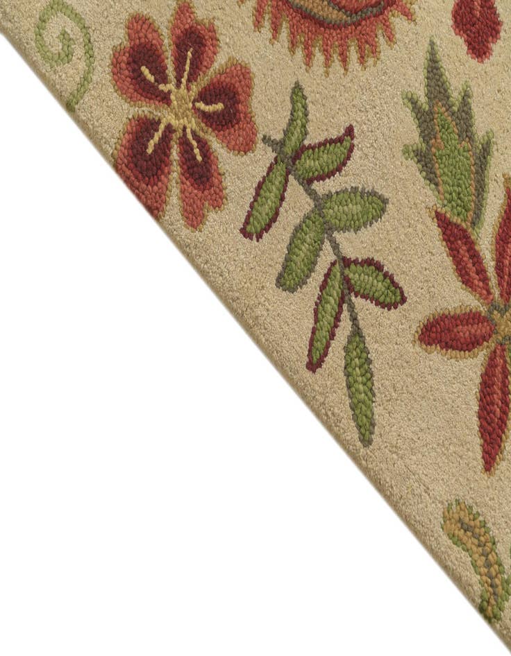 Detail image of  5' 1 x 7' 9 Agra Rug