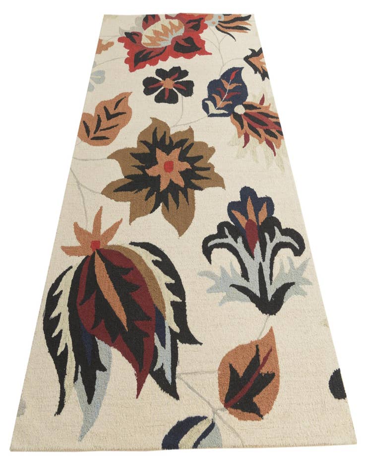 Detail image of  5' 1 x 8' Agra Wool Rug