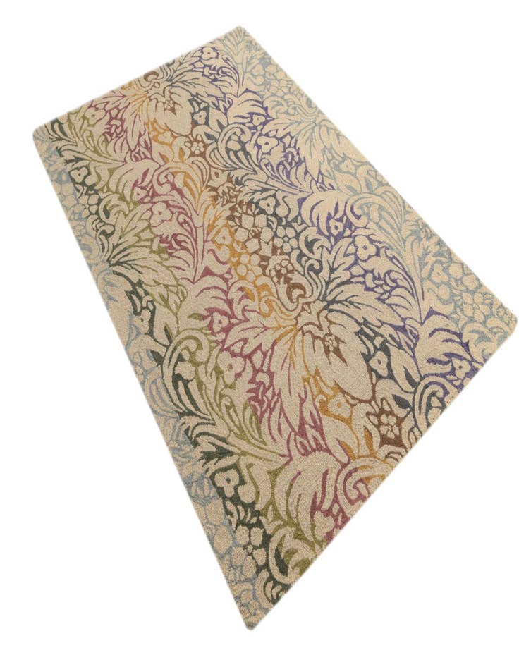 Detail image of  5' 1 x 7' 5 Agra Wool Rug