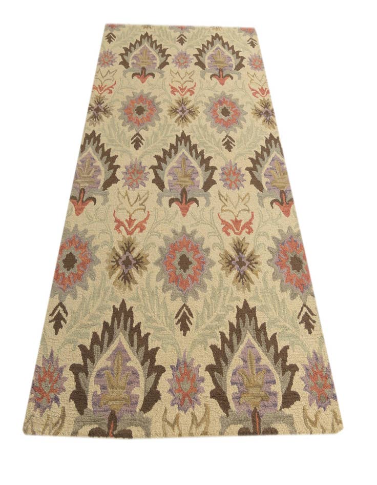 Detail image of  5' 1 x 8' Agra Wool Rug