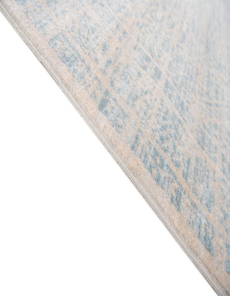 Detail image of  4' 10 x 8' Alexis Rug