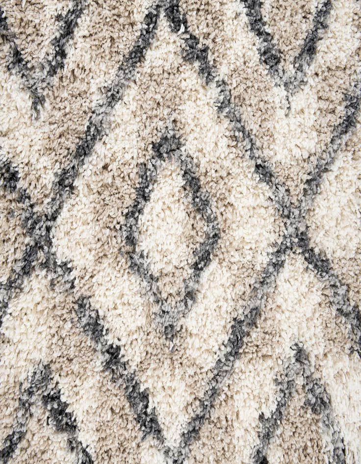 Detail image of  5' 3 x 7' 9 Athena Shag Rug