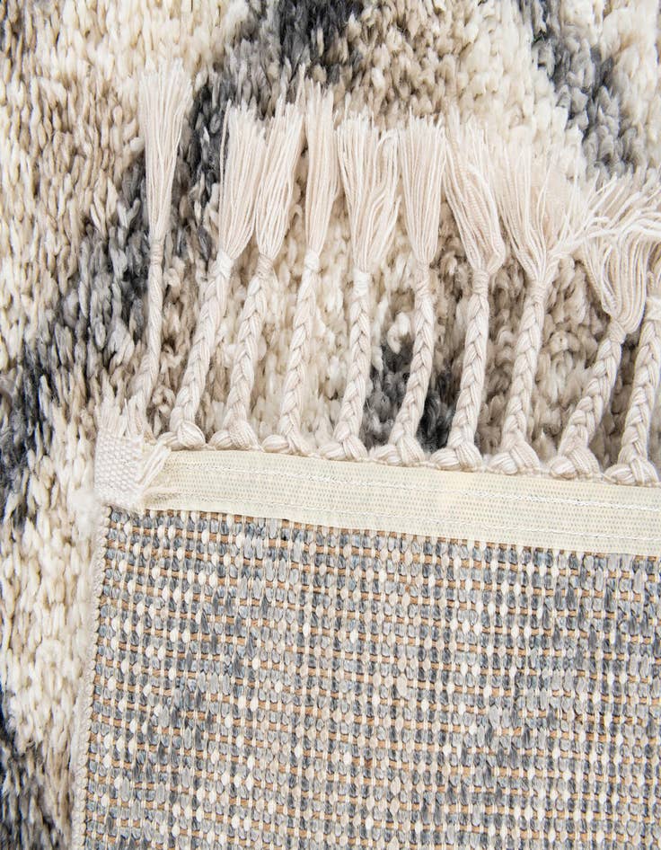 Detail image of  5' 3 x 7' 9 Athena Shag Rug