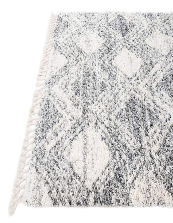 Detail image of  5' 3 x 7' 9 Athena Shag Rug