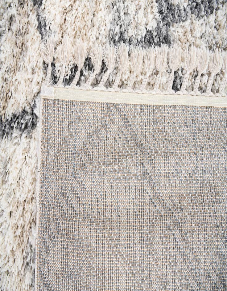 Detail image of  5' 3 x 7' 7 Athena Shag Rug