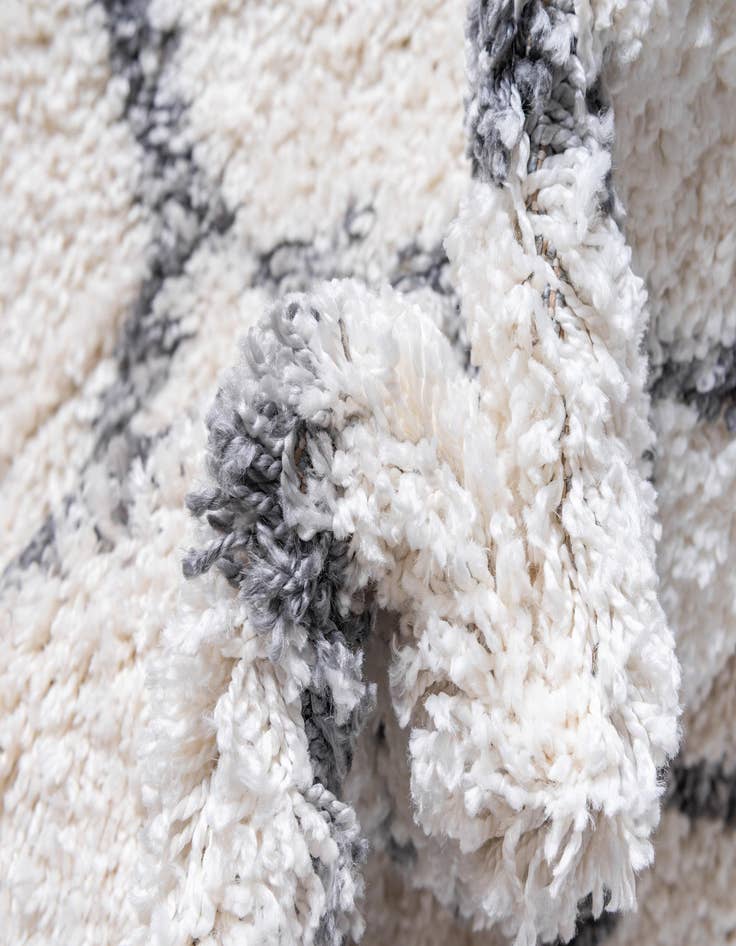 Detail image of  2' 2 x 3' Athena Shag Rug