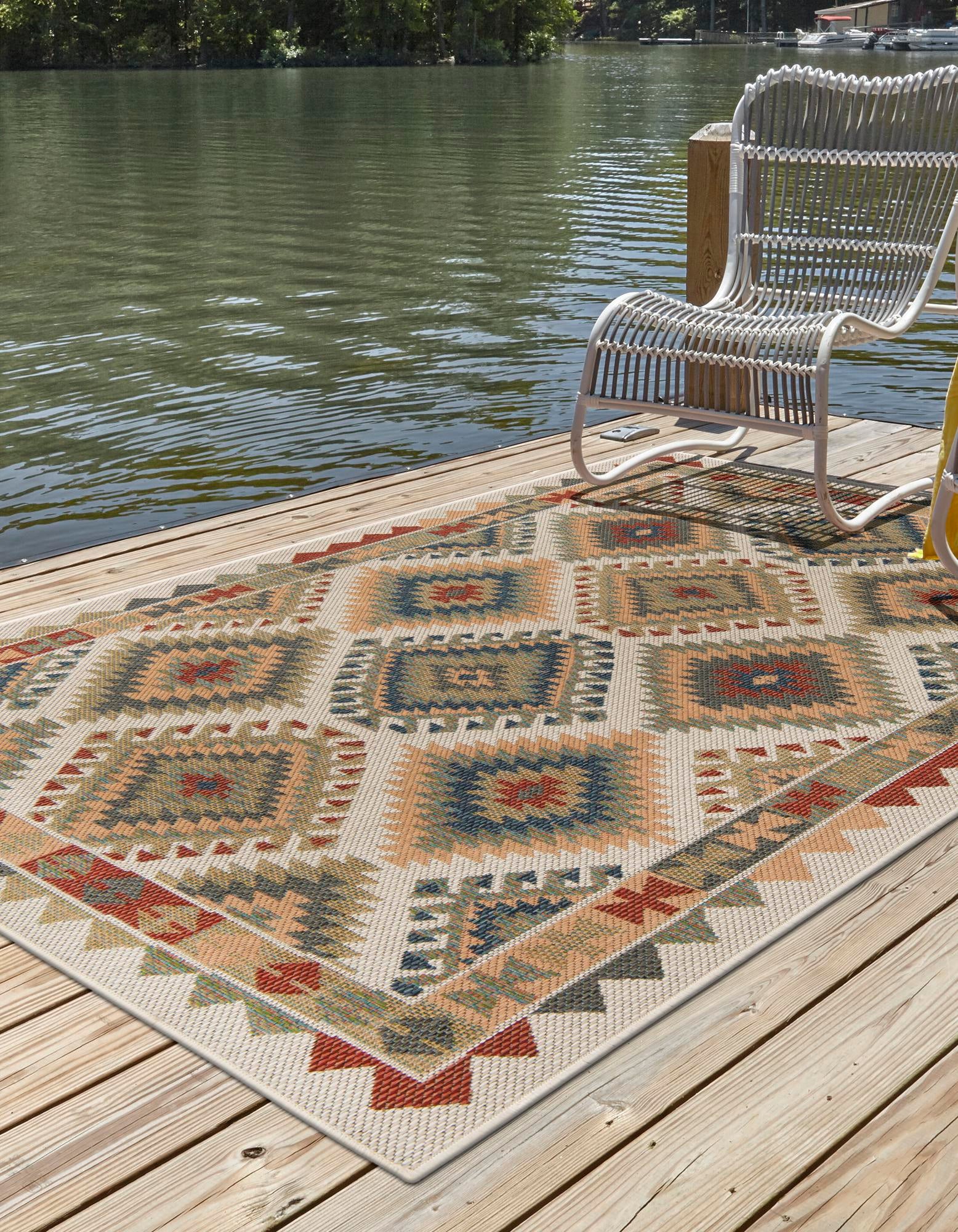 Ivory 4' x 6' Baja Indoor / Outdoor Rug | Rugs.com