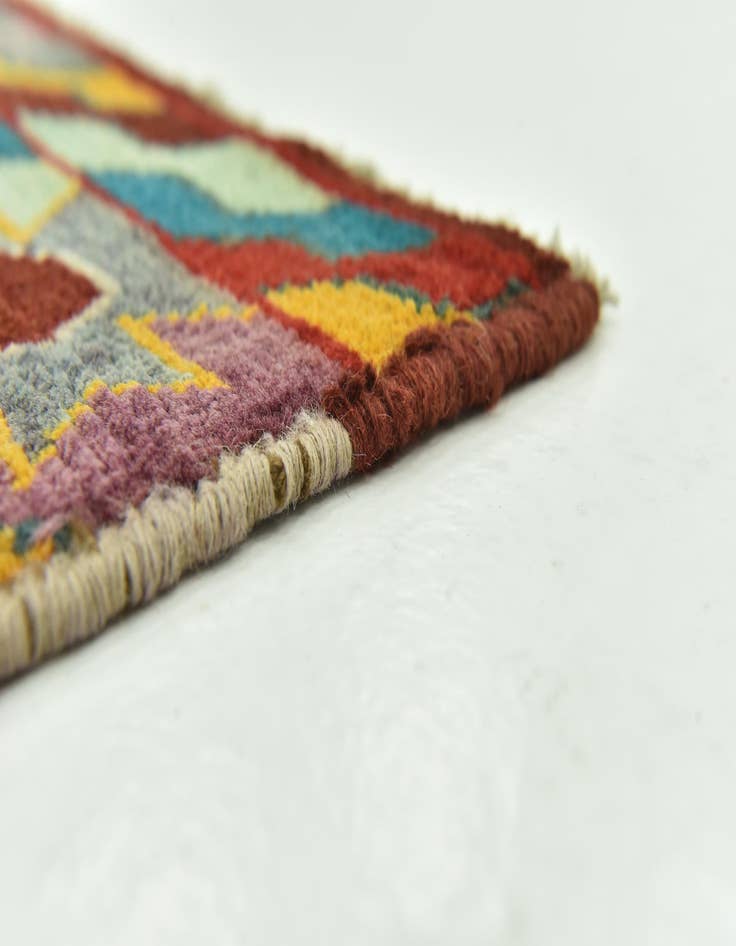 Detail image of  3' 2 x 4' 8  Hand Knotted Balouch Rug