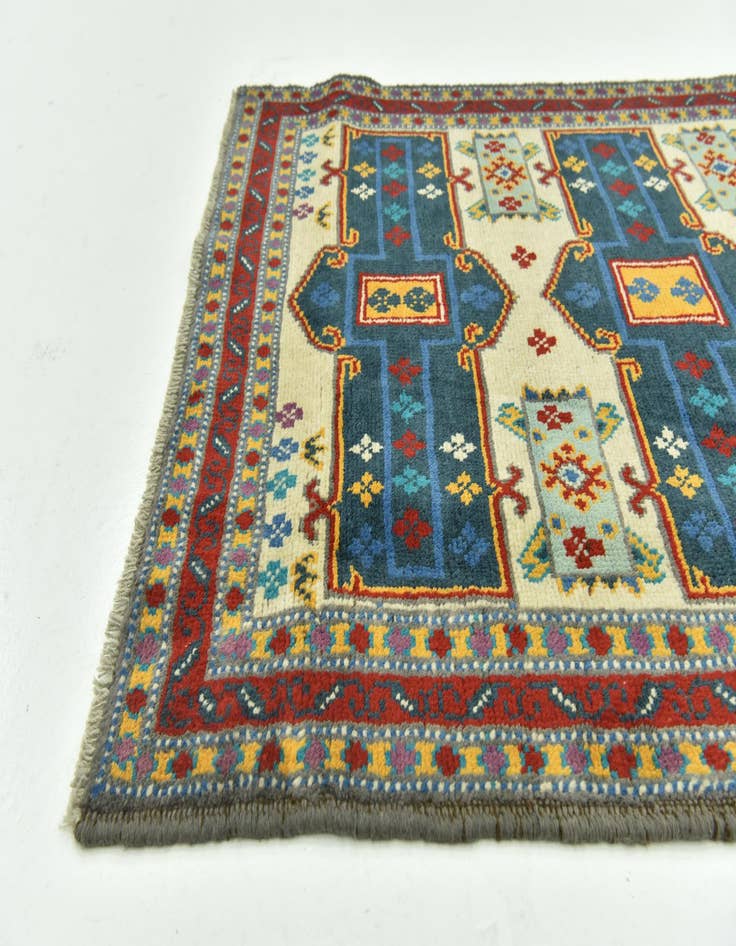 Detail image of  3' 5 x 4' 9  Hand Knotted Balouch Rug