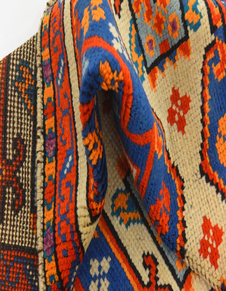 Detail image of  2' 9 x 4'  Hand Knotted Balouch Rug