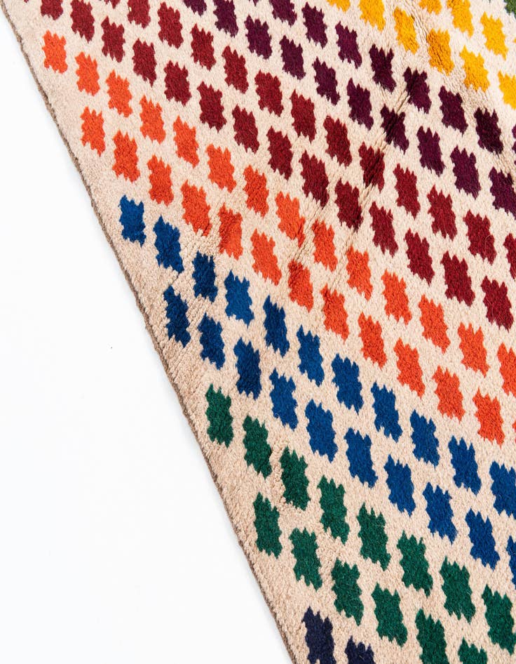 Detail image of  5' 1 x 6' 6  Hand Knotted Balouch Wool Rug