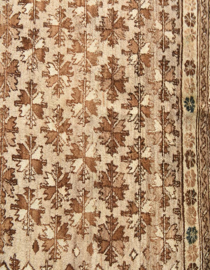 Detail image of  4' 4 x 5' 7  Hand Knotted Balouch Wool Rug