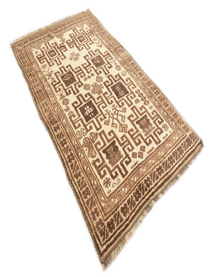 Detail image of  4' 10 x 9'  Hand Knotted Balouch Wool Rug