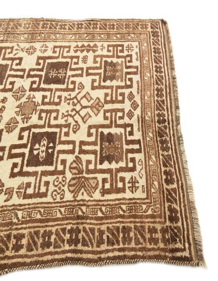 Detail image of  4' 10 x 9'  Hand Knotted Balouch Wool Rug