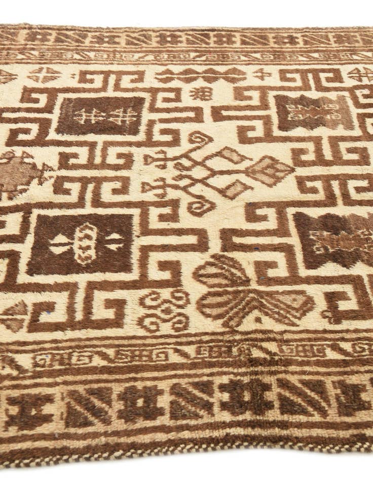 Detail image of  4' 10 x 9'  Hand Knotted Balouch Wool Rug