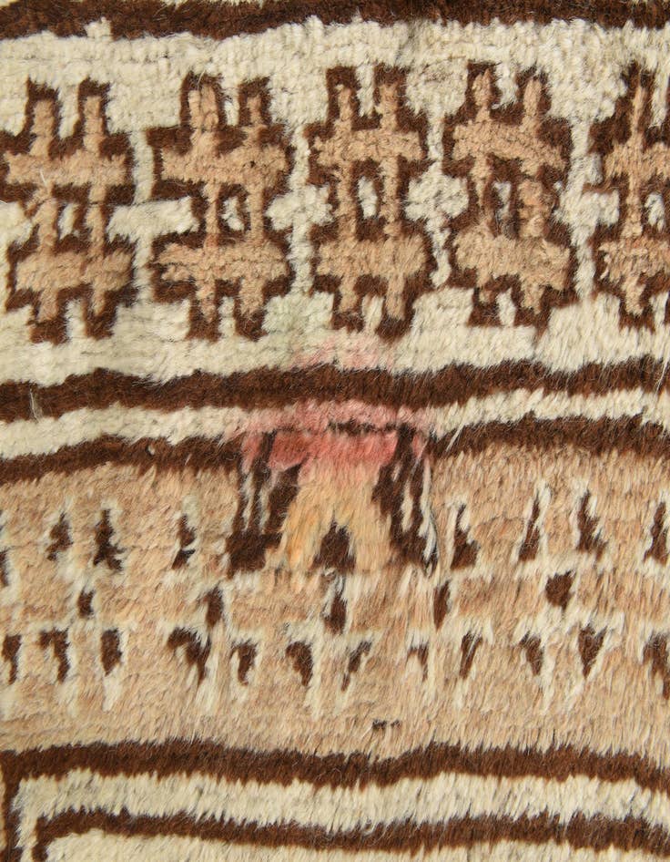 Detail image of  5' 4 x 9' 8  Hand Knotted Balouch Wool Rug