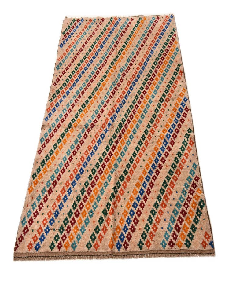 Detail image of  4' x 6'  Hand Knotted Balouch Wool Rug