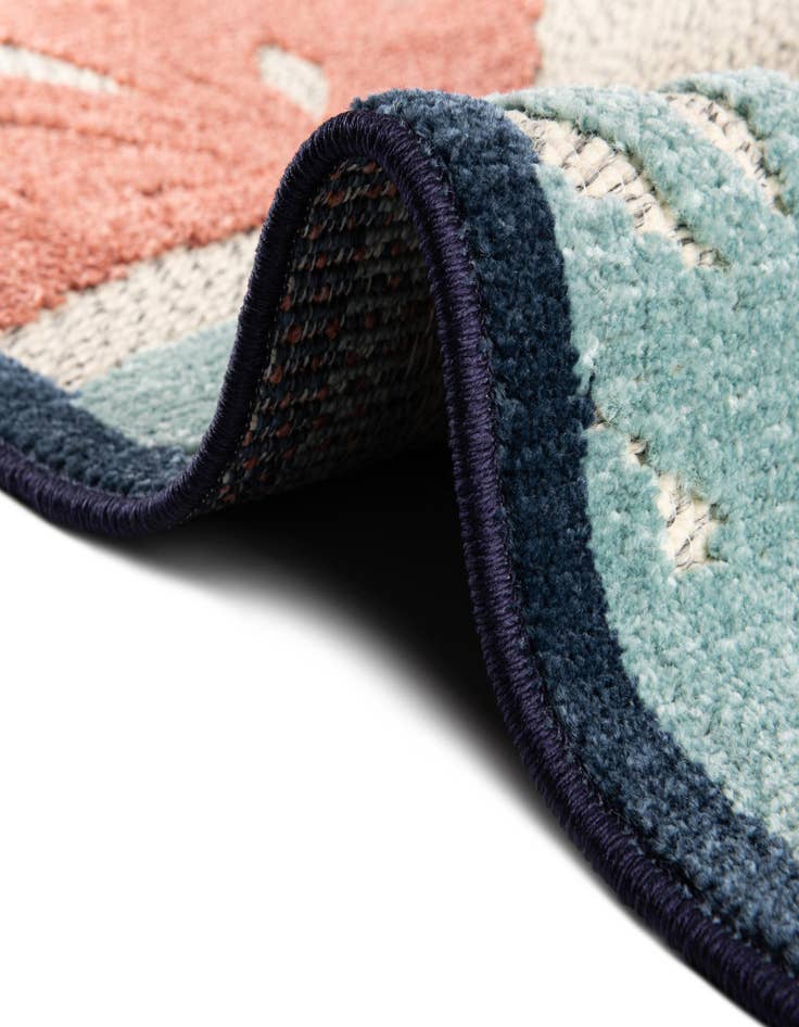 Detail image of  7' 10 x 10'  Washable Belize Indoor / Outdoor Rug