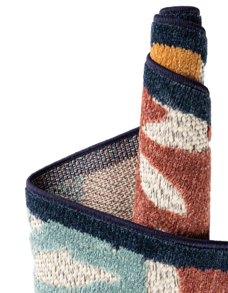 Detail image of  7' 10 x 10'  Washable Belize Indoor / Outdoor Rug