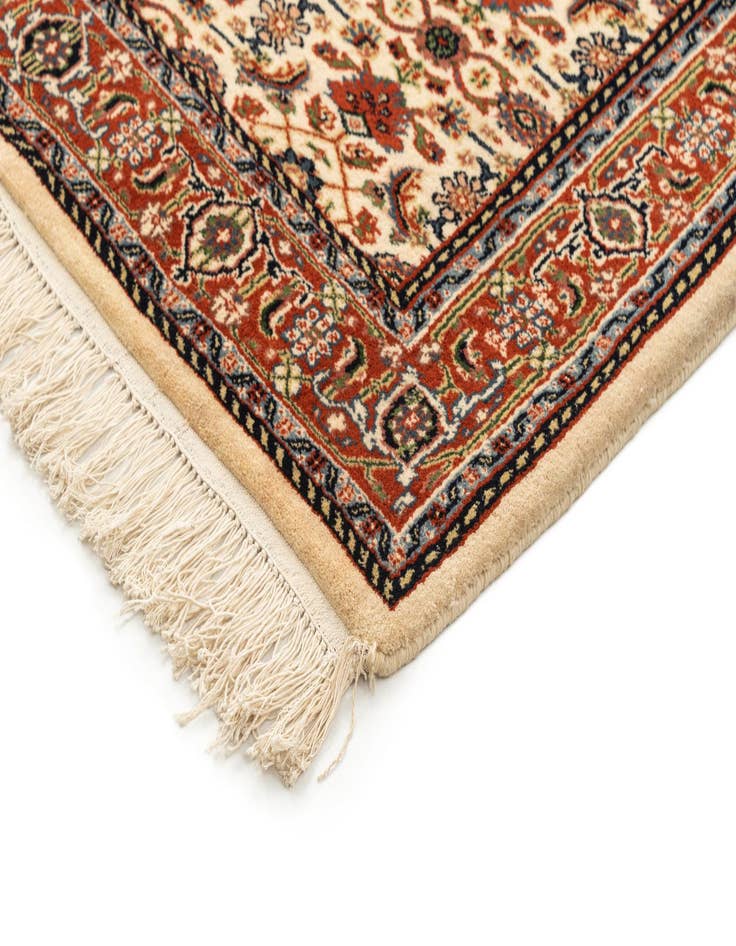 Detail image of  4' x 6'  Hand Knotted Bidjar Wool Rug