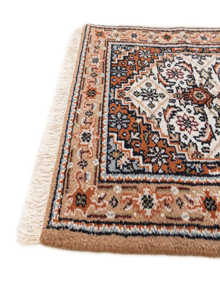 Detail image of  2' 5 x 4' 7  Hand Knotted Bidjar Oriental Wool Rug