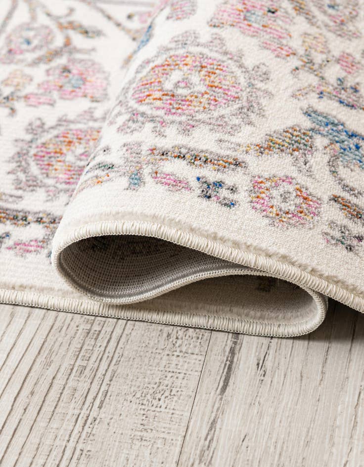 Detail image of 4' x 6' Blossom Rug