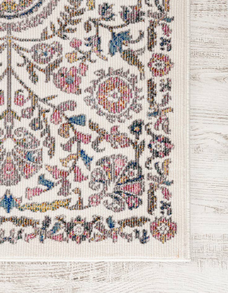 Detail image of 4' x 6' Blossom Rug