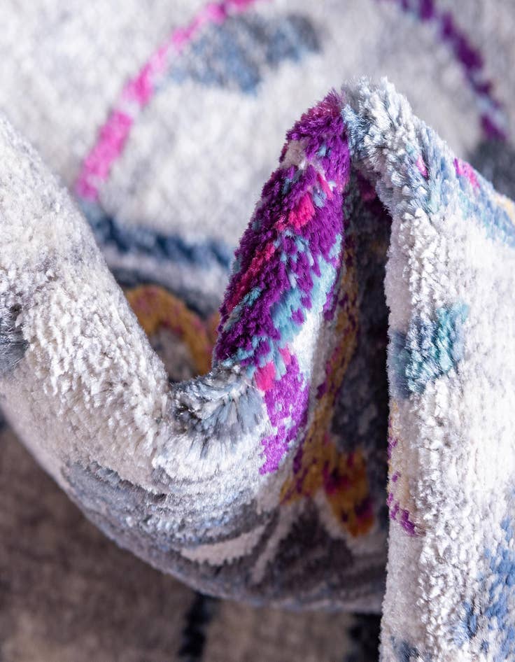 Detail image of  3' 7 x 5' 3 Budapest Rug