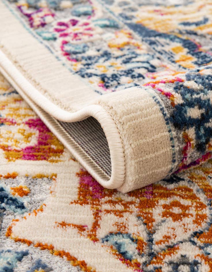 Detail image of  4' x 6' Budapest Rug