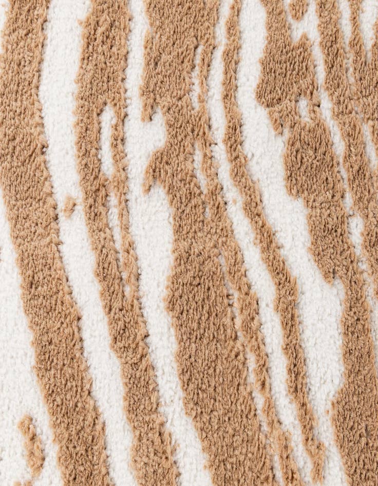 Detail image of  5' 3 x 7' 9 Caspian Rug