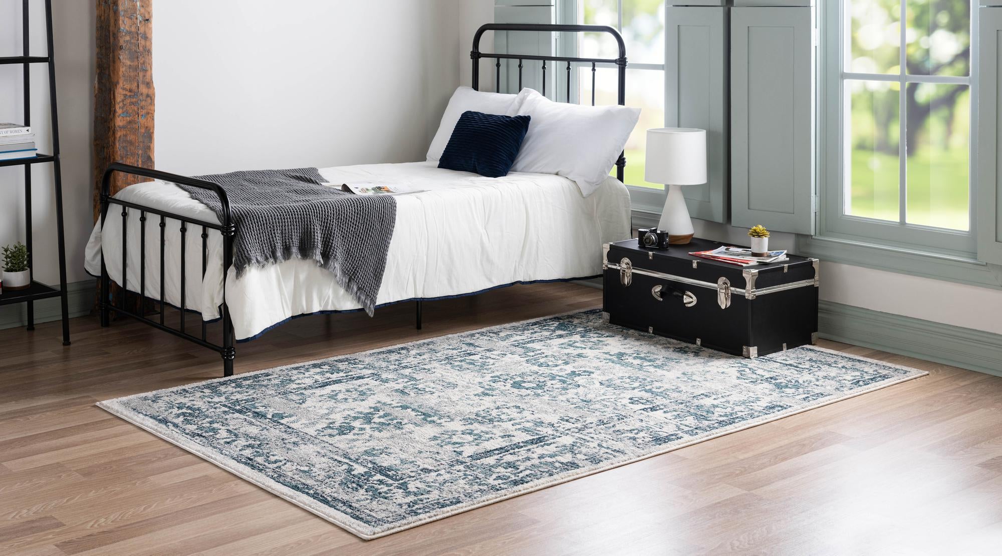 Ivory 8' x 10' Charleston Rug | Rugs.com