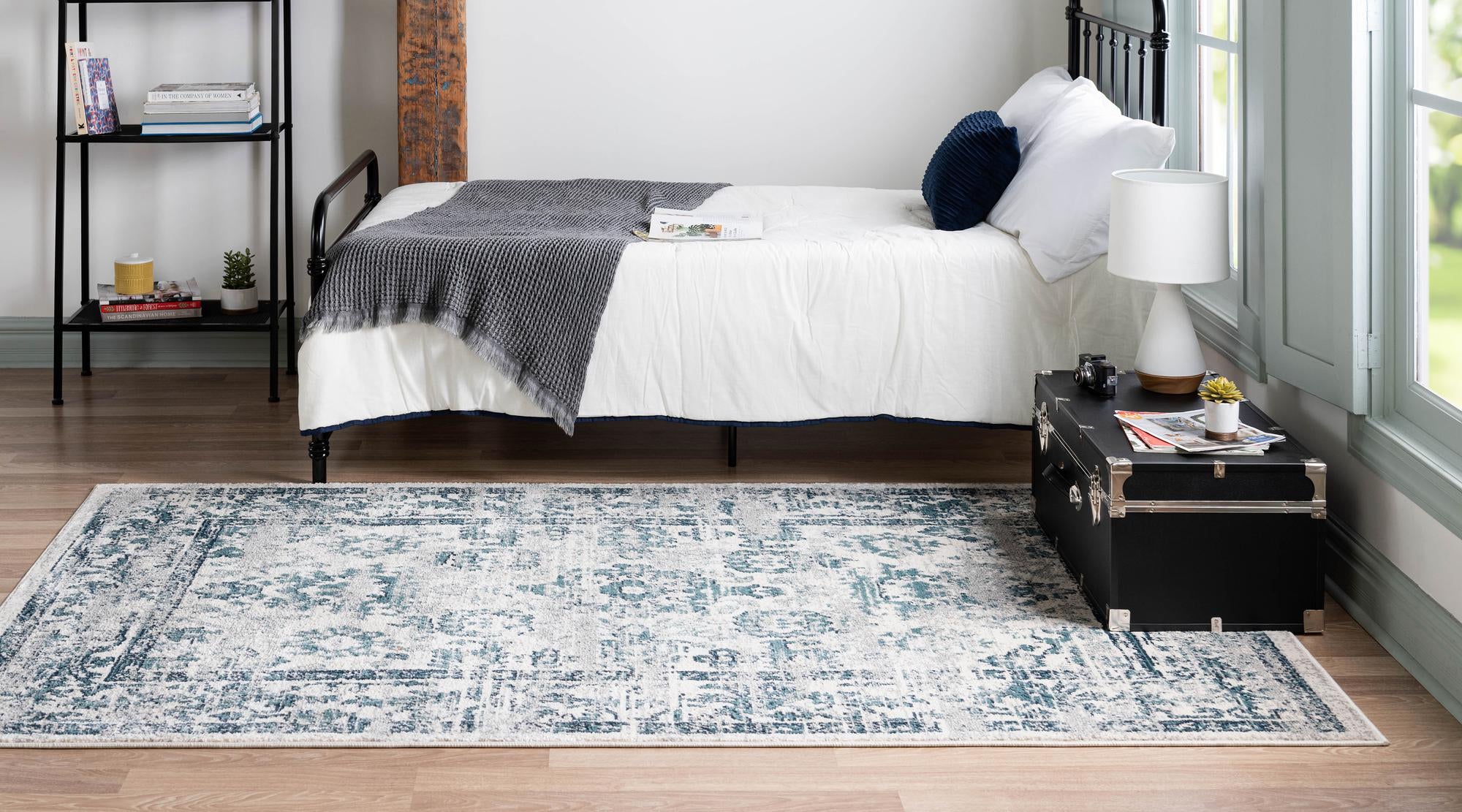 Ivory 8' x 10' Charleston Rug | Rugs.com