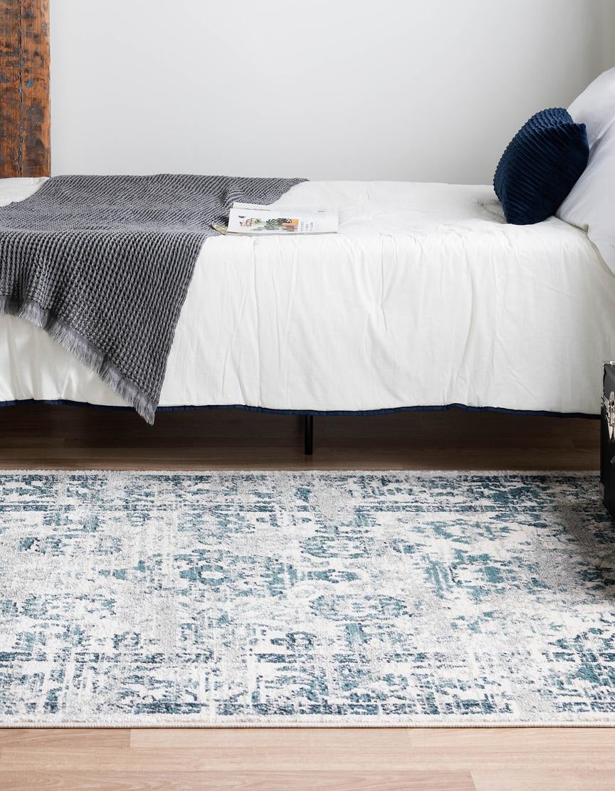 Ivory 8' x 10' Charleston Rug | Rugs.com