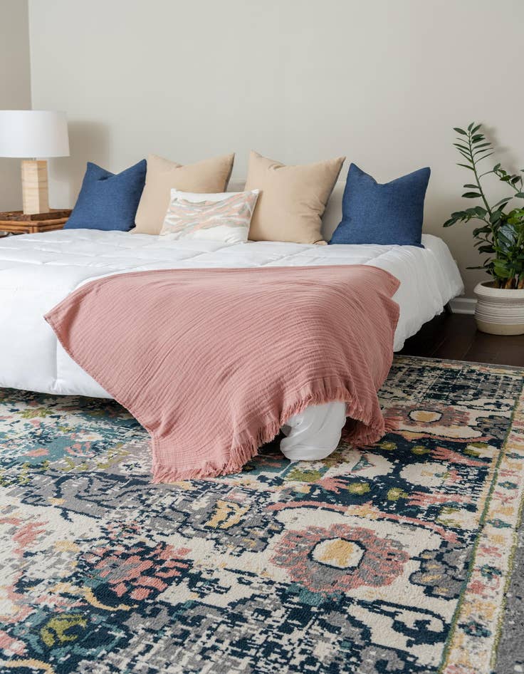 Detail image of  4' x 6' Charleston Rug