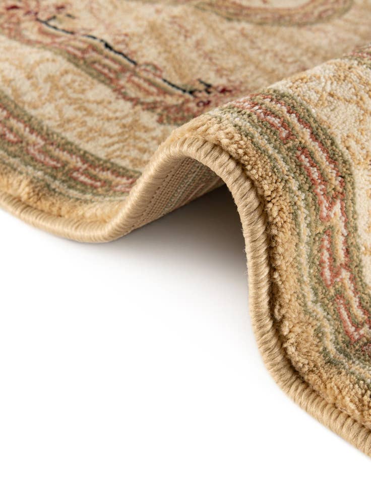 Detail image of  2' 8 x 29' 5 Chateau Rug