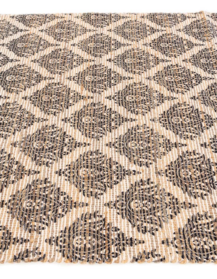 Detail image of  4' 1 x 6' Chenille Jute Rug