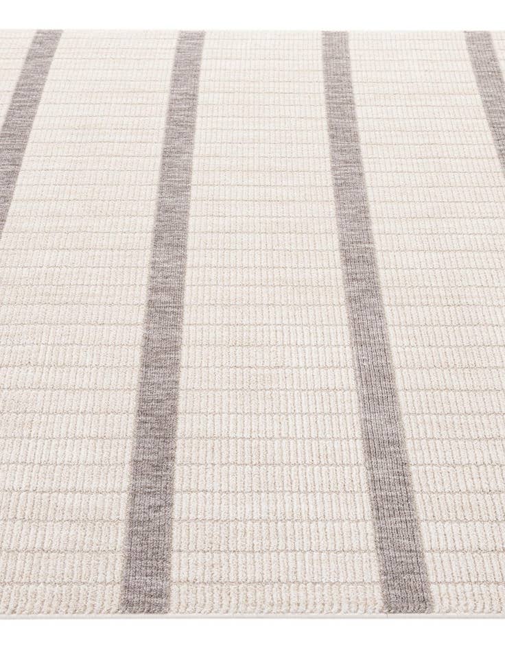 Detail image of  5' 3 x 7' 10 Cherokee Rug